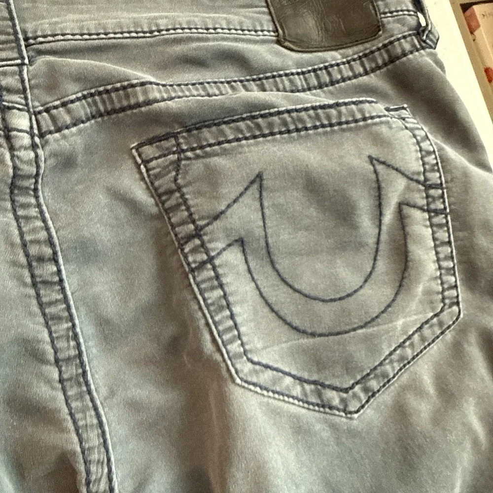 True‎ Religion Men's Geno Relaxed Fit Straight Jeans, Size 42 Gray Lightweight
